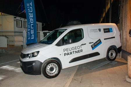 ‘‘Korenine preteklosti, sadovi prihodnosti” (36)